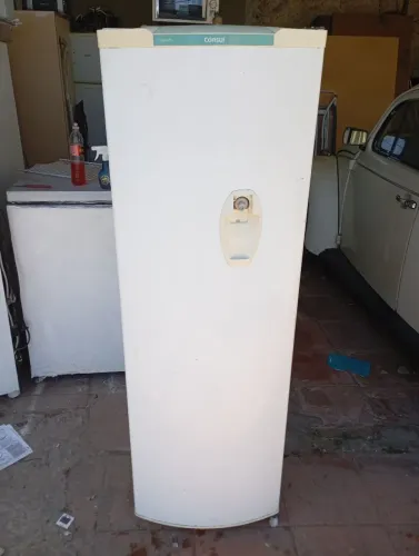 Geladeira (entrega grátis)