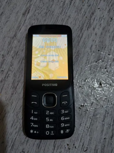 Celular para idoso Positivo 