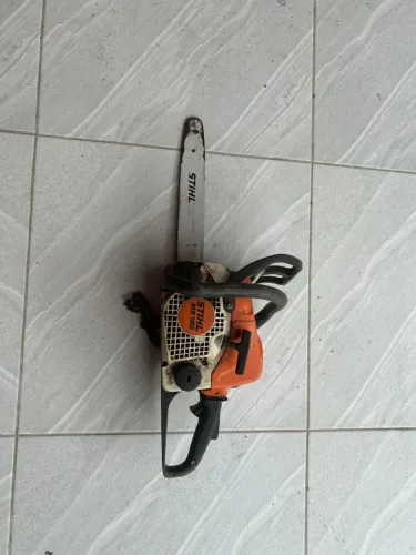 Motosserra stihl 180