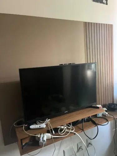 Smart TV, 32 polegadas + Chromecast Google