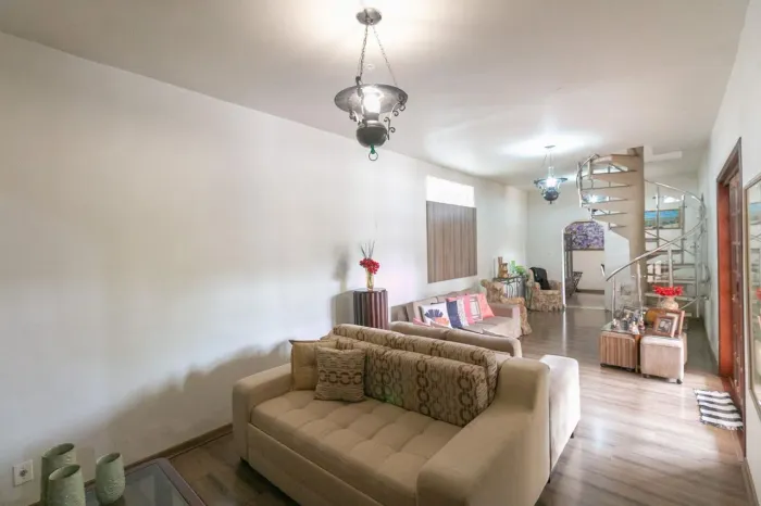 Casa à Venda - Itapoã, 4 Quartos, 442 m2