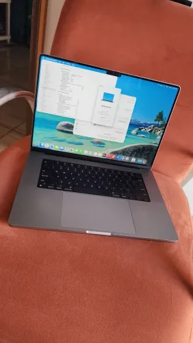 MacBook Pro M1 Pro 16 Polegadas 16gb de RAM 512SSD 2021