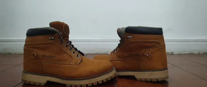 Wonder Marrom 42 - Estilo Timberland (inverno) - Praticamente Nova   