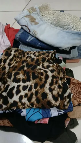 Lote roupas femininas pra brecho