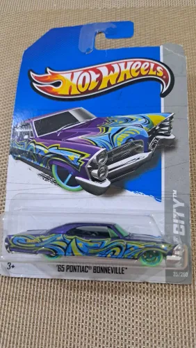 Miniaturas Hotwheels antigas Lacradas 164