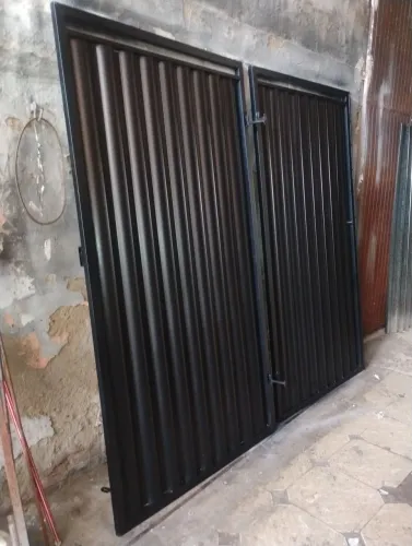 Vendo portão para garagem pronta entrega