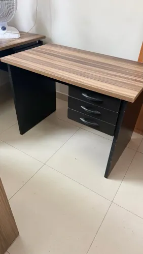 Mesa escritório 1,00x0,60m