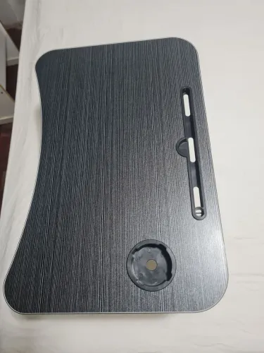 Mesa de computador portátil para cama com espaço para copo