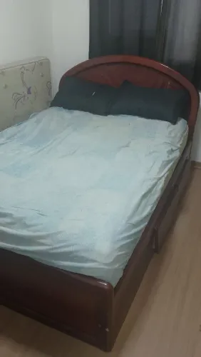 Cama, guarda roupa, rack e sofá cama