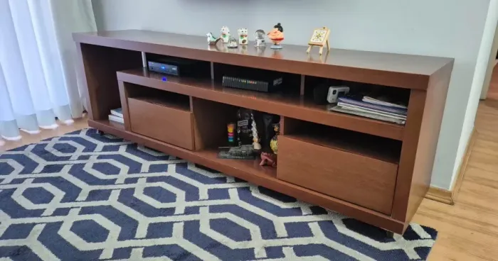 ? Rack de Madeira Elegante - Beleza e Sofisticação para sua Sala ?