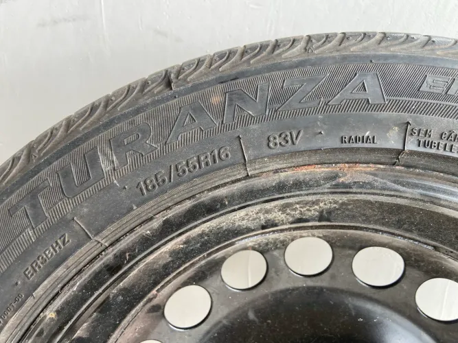 Vendo por 150,00 ou troco por um do aro 15
