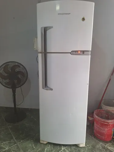 Vendo geladeira Brastemp 