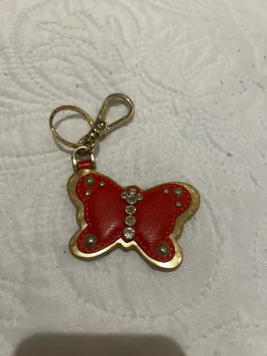 Chaveiro Borboleta Original Victor Hugo Vermelho