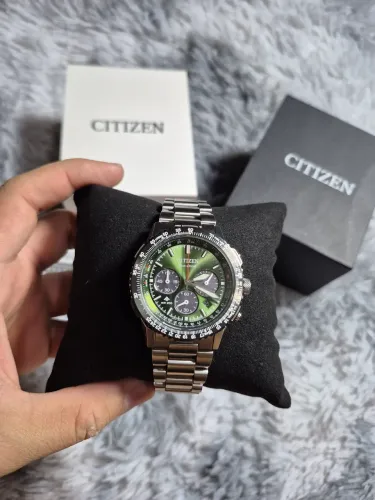 Citizen Nighthawk Eco-Drive Chronograph Verde