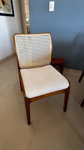 Cadeira encosto palhinha