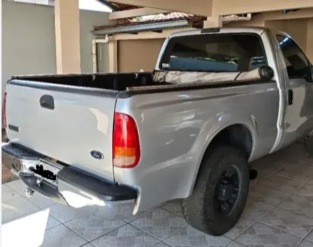 Ford F-250 XLT 3.9 4X2 Diesel TB 2011
