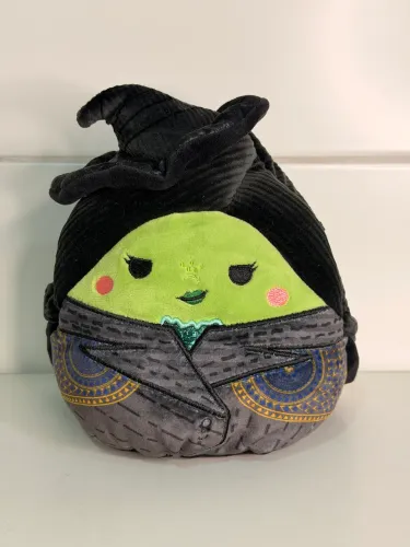 pelúcia elphaba wicked squishmallows