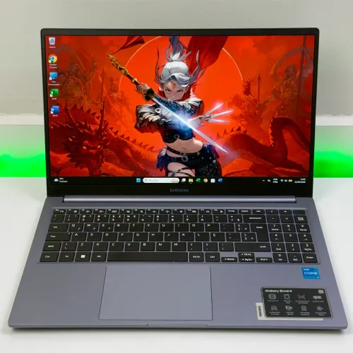Notebook SAMSUNG Galaxy Book 4: Intel Core i3 13th | 8gb RAM | 256gb SSD | Tela Full HD
