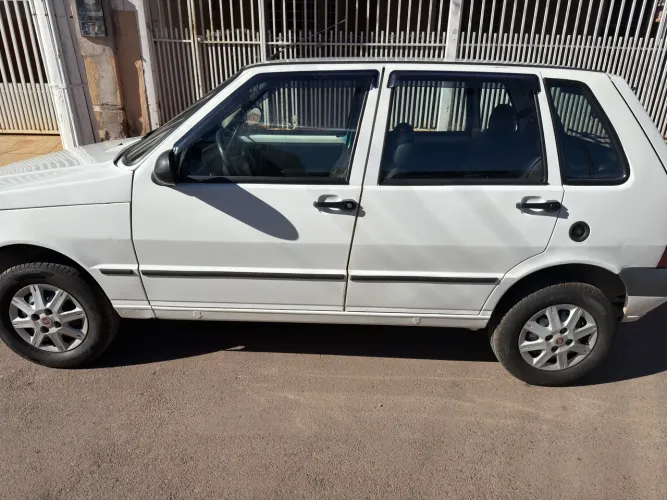 Fiat Uno Mille 1.0 Fire/ F.flex/ Economy 4P 2012