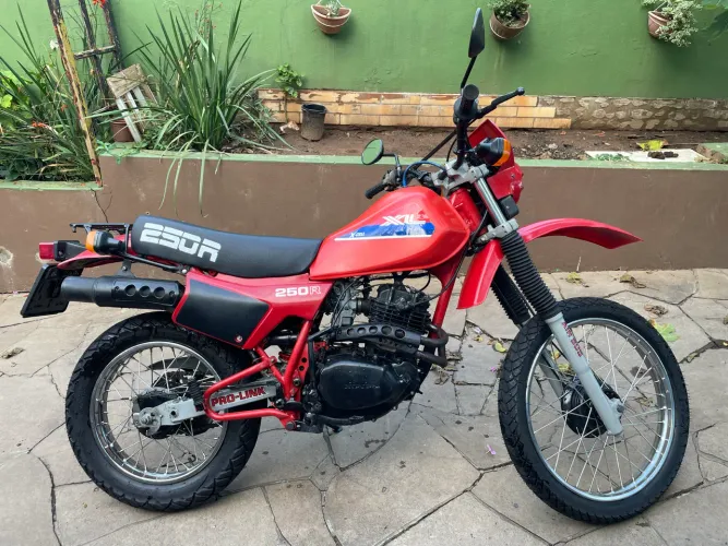 Honda XL 250 1984 - Clássica / Documentada / Ótimo estado