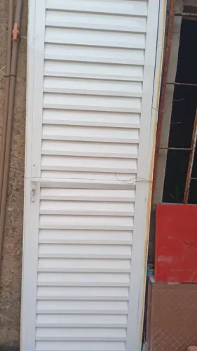 Porta para banheiro