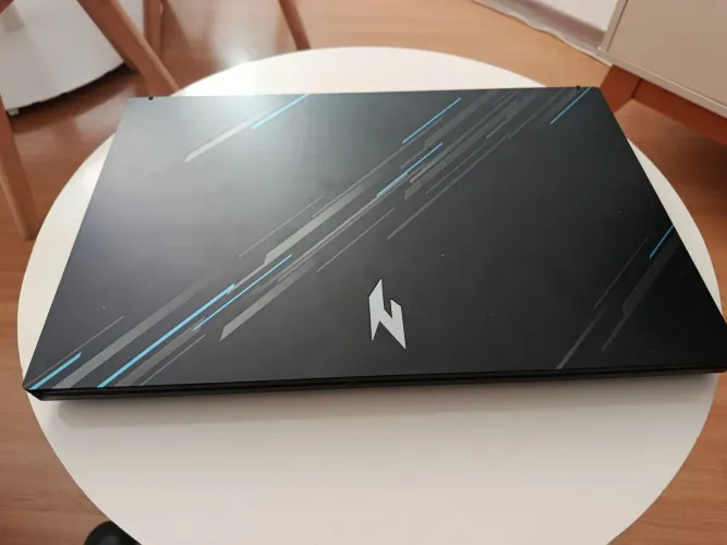 Notebook Gamer Acer Nitro V INTEL CORE i7, 13 Geração 16 GB 512GB - RTX4050 Linux Gutta