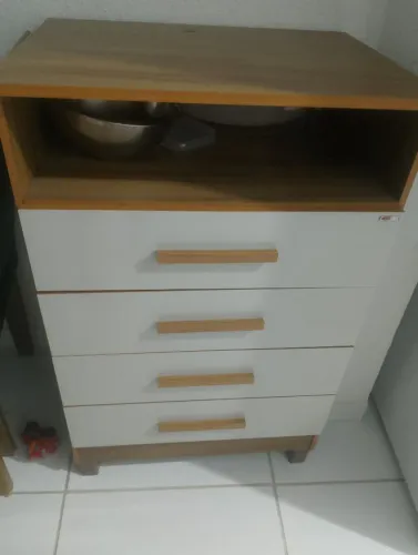 Vendo cômoda 