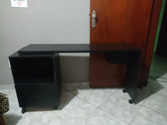 Escrivaninha Giratória 1 Gaveta Carinho Albatroz - Preto