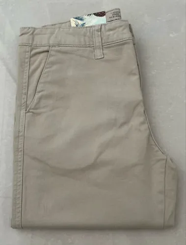 Calça chino pineapple Brand NOVA (com etiqueta)