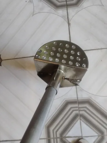 Sand scoop