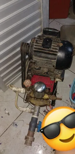 Bomba pra lavar jato