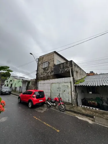 VENDE-SE PRÉDIO COM 4 aptos