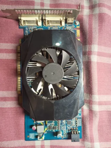 GTX550 ti 1GB (Funcionando)
