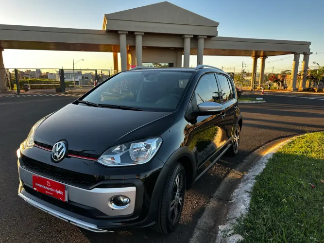 Volkswagen Up! Cross 1.0 TSI Total Flex 12V 5P 2018