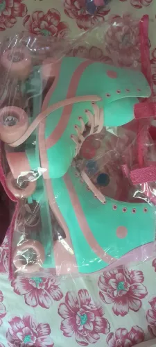 Vende-se patins
