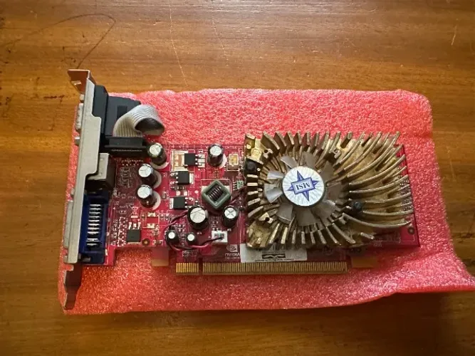 Placa de Vídeo MSI 8400 GS