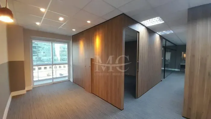 SALA MOBILIADA AV JK