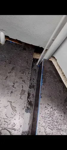 Pedreiro e carpinteiro 