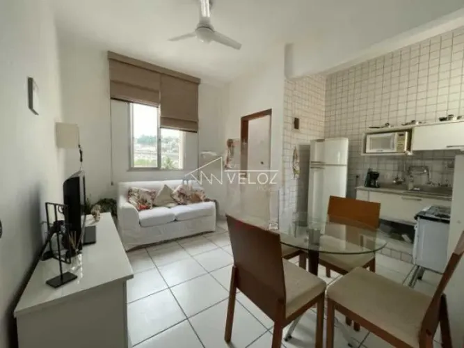 Apartamento : Padrão / Residencial / Glória
