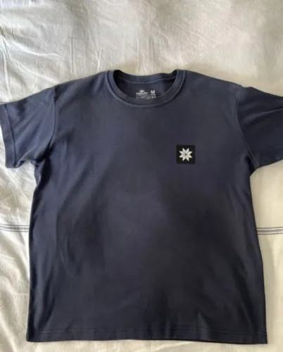 2 Camisas osklen M lindas Diferencidas 