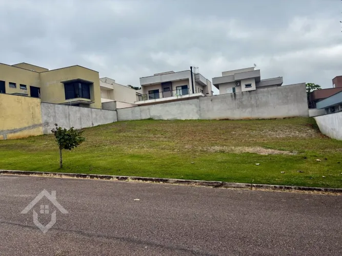 Terreno a venda no condomínio Terras do Vale em Caçapava - SP