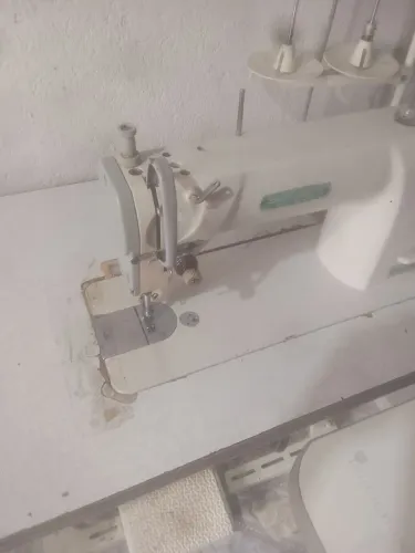 Máquina de costura