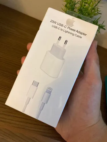 Carregador 20W USB-C para iPhone (NOVO)