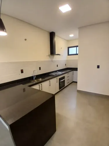 Casa a venda no condomínio Costa das areias - Salto - SP