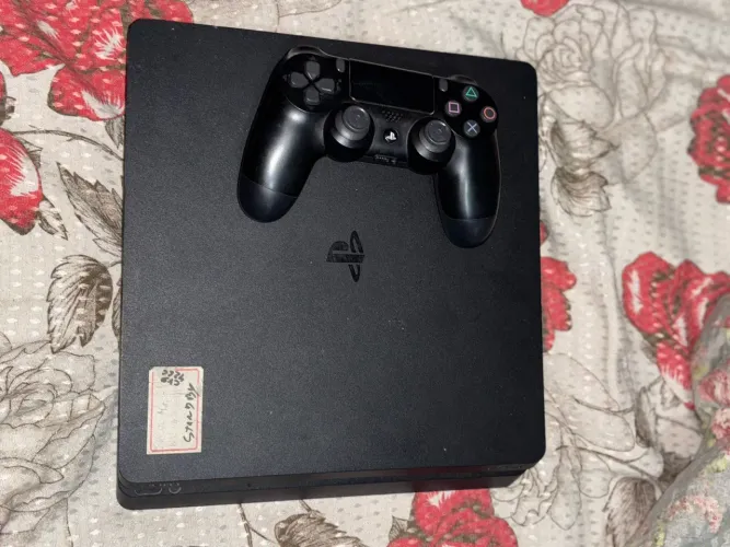 CONSOLE PLAYSTATION 4 SLIM