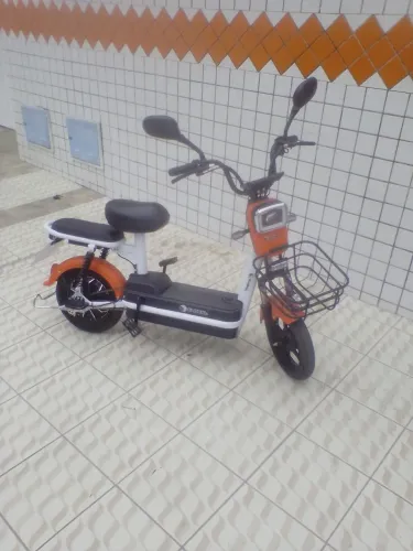 VENDE SE MOTINHA ELÉTRICA