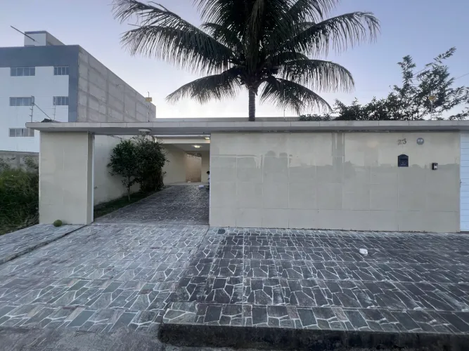 Alugo casa  3 quartos Luiz Gonzaga Caruaru 