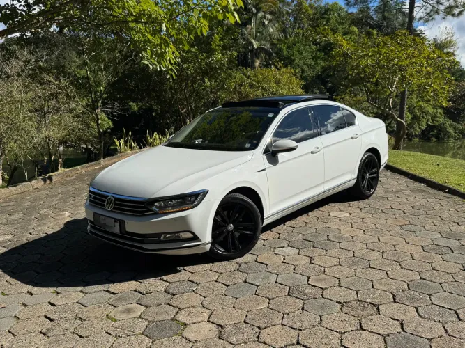 Volkswagen Passat Highline 2.0 TSI 220cv Tip. 2018