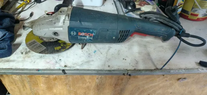 Esmerilhadeira Bosch GWS 2200-180 2200w 
