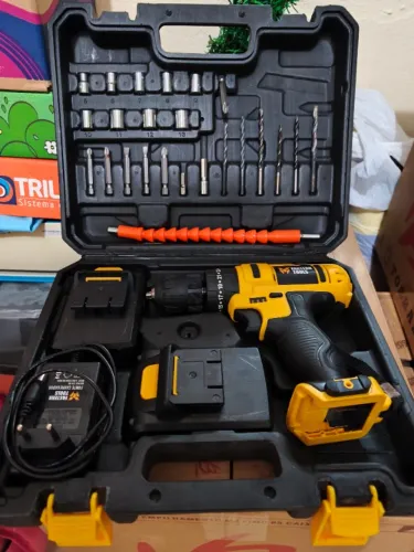 FURADEIRA PARAFUSADEIRA NOVA COMPLETA BIVOLT + KIT DE FERRAMENTAS...